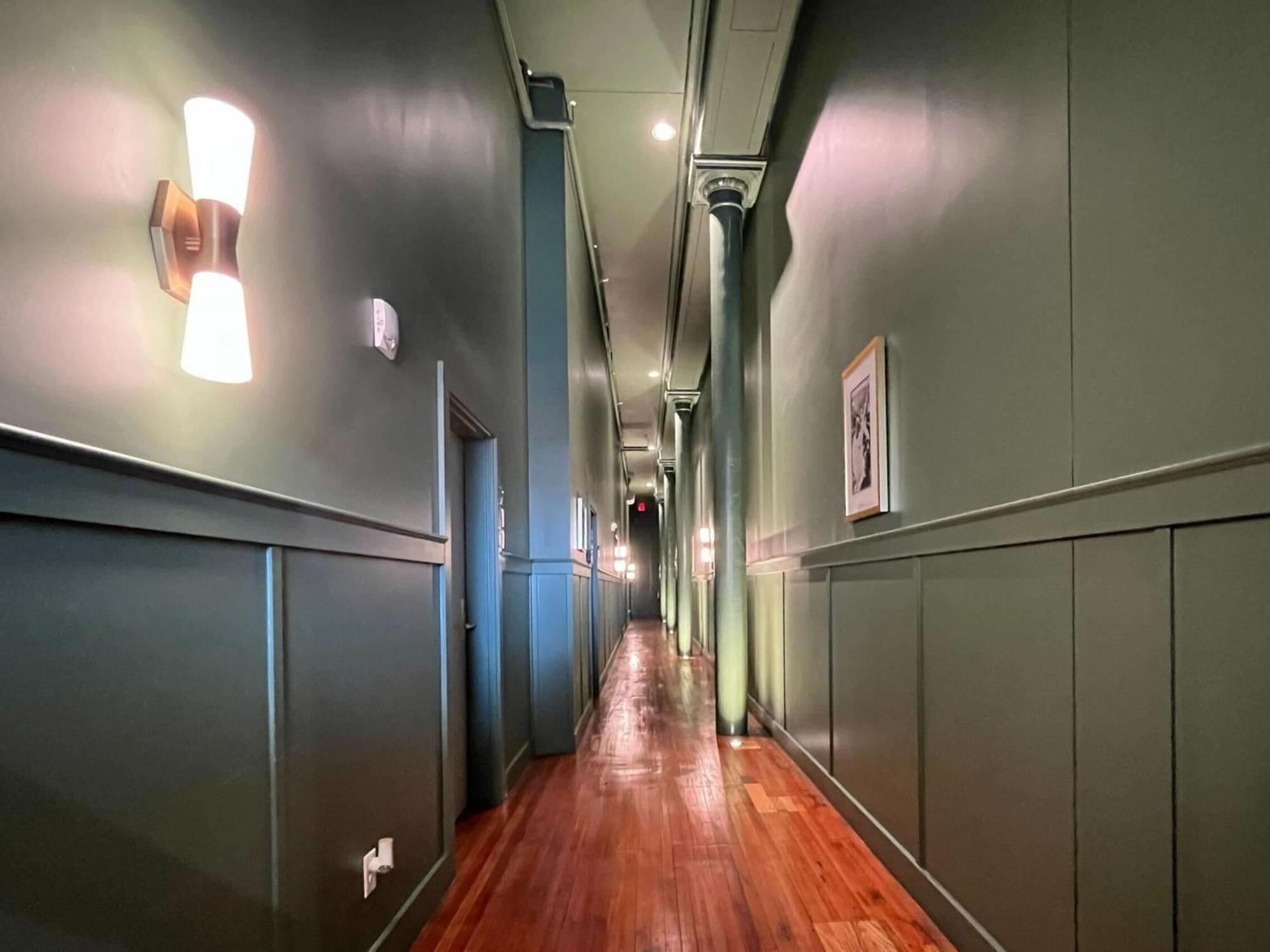 Apartment Bright And Modern In # 406 *